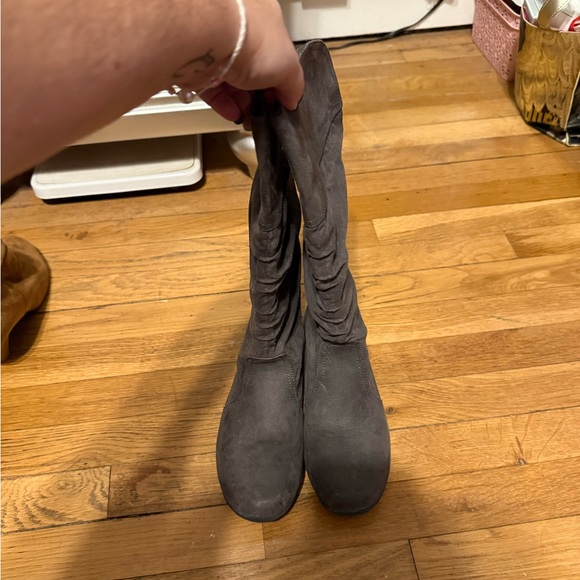 Gray suede boots from DSW - Picture 3 of 8